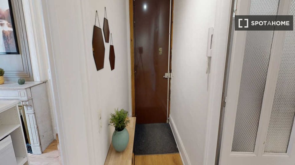 Double room Lyon, 5 beds, 130m² — photo 17