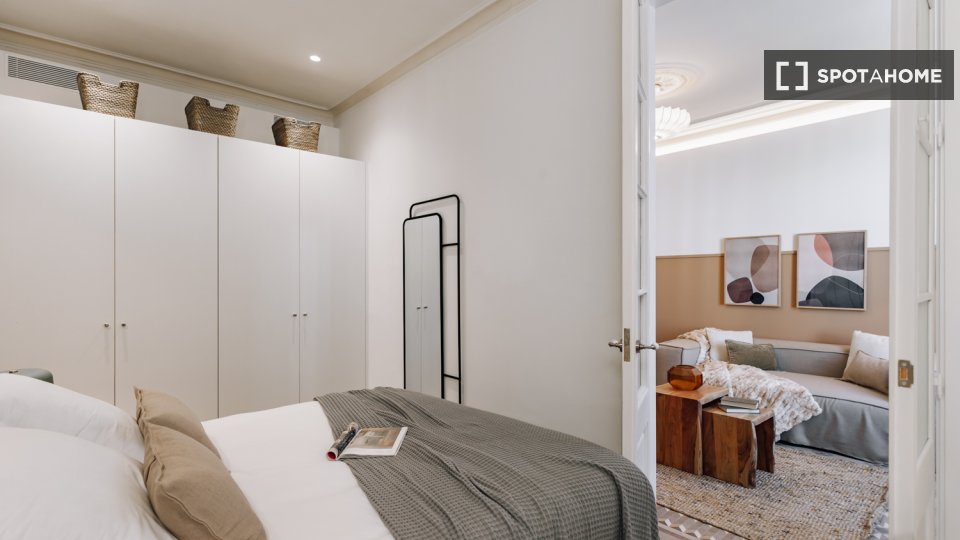 Apartment Barcelona, 1 bed, 61m² — photo 14