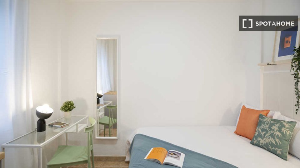 Double room Madrid, 25 beds — photo 32