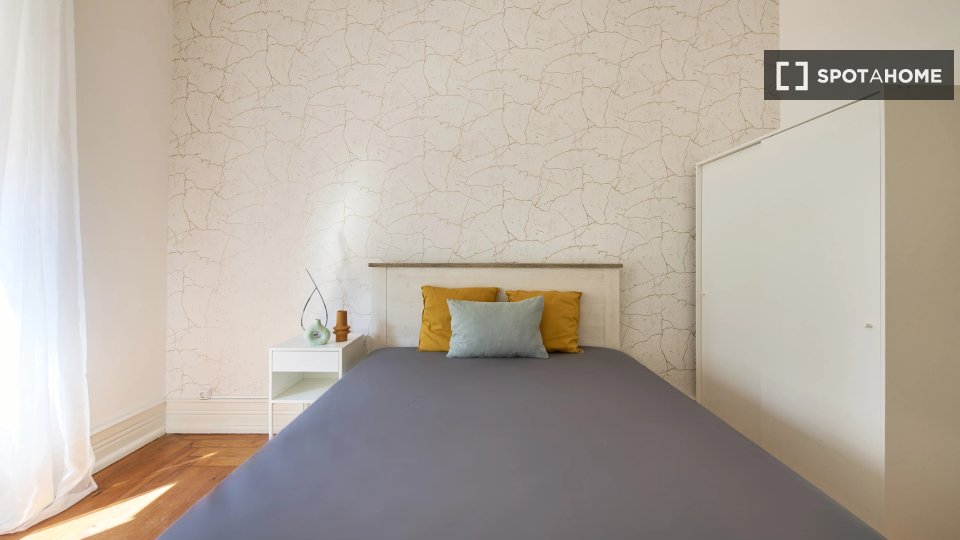 Double room Lisbon, 9 beds — photo 11