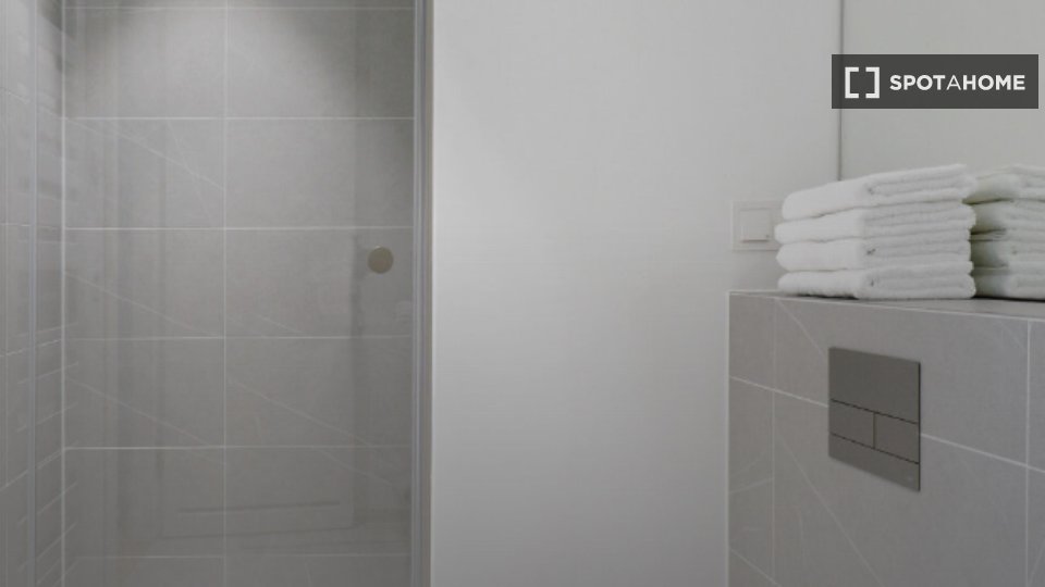 Apartment Frankfurt, 1 bed, 62m² — photo 6