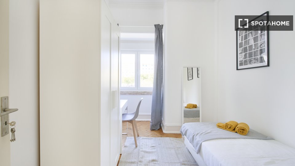 Double room Lisbon, 7 beds — photo 7