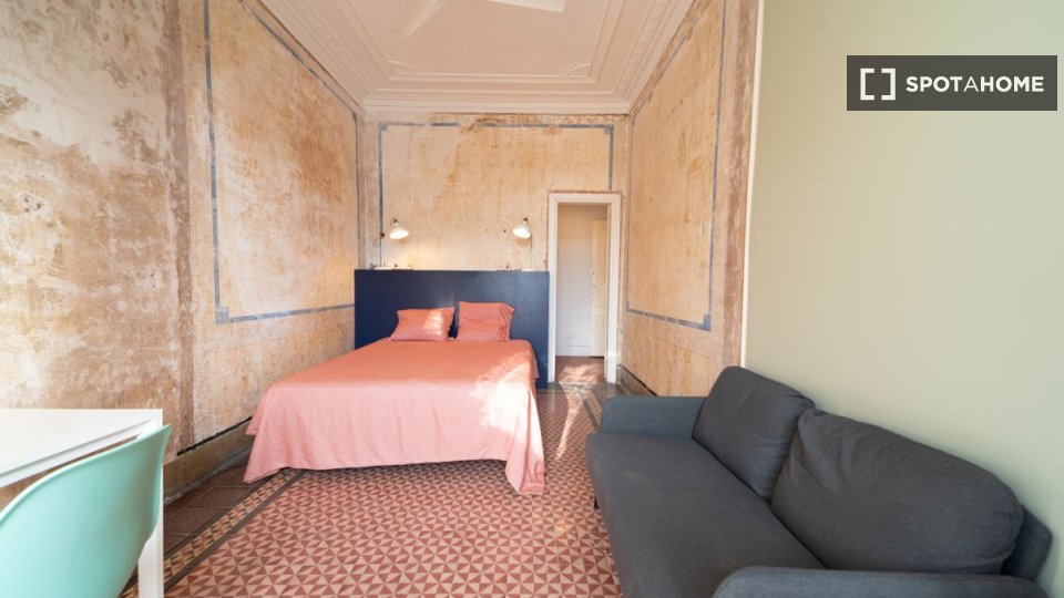 Double room Barcelona, 8 beds, 210m² — photo 8