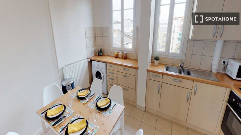 Double room Paris, 5 beds, 120m² — photo 5