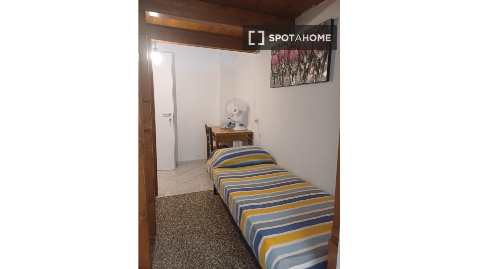 Double room Cagliari, 3 beds, 100m² — photo 5