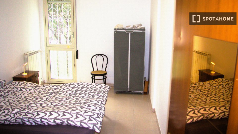 Double room Rome, 5 beds — photo 22