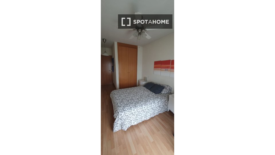 Double room Madrid, 2 beds, 70m² — photo 15