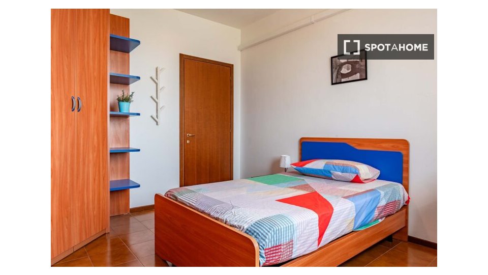Double room Milan, 5 beds — photo 15