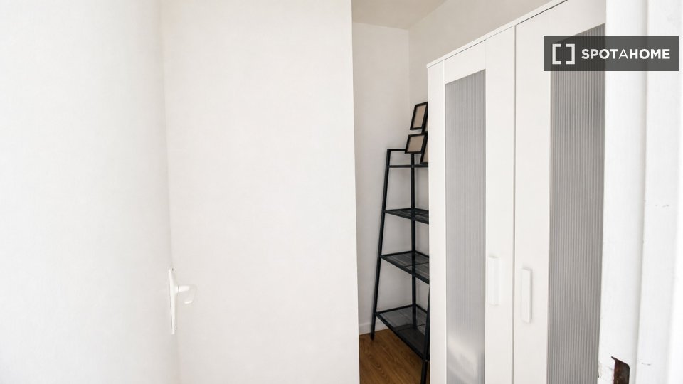 Chambre double Paris, 4 chambres — photo 32