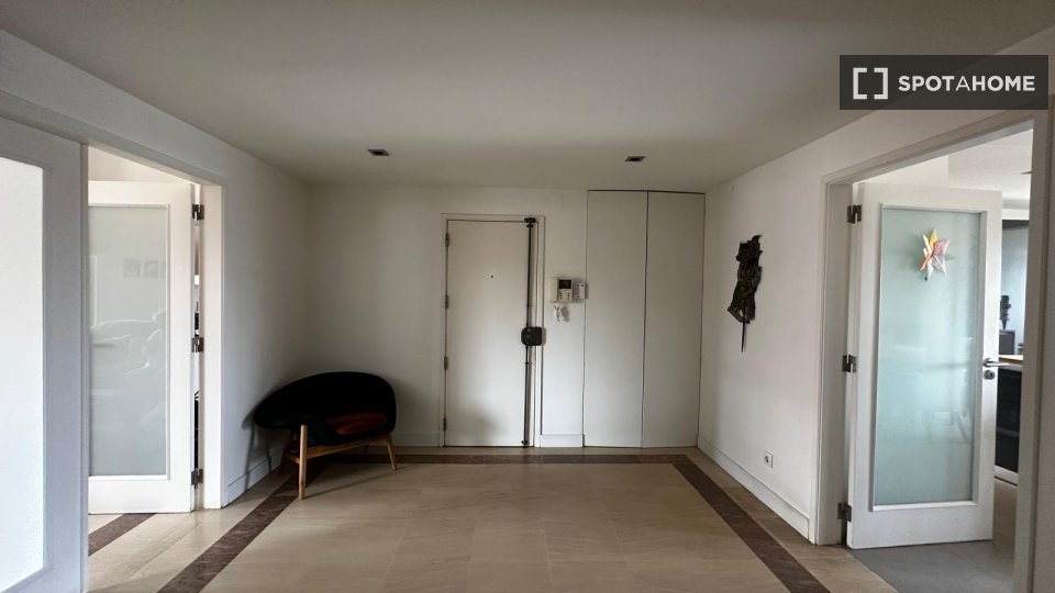 Apartment Lisbon, 4 beds — photo 8