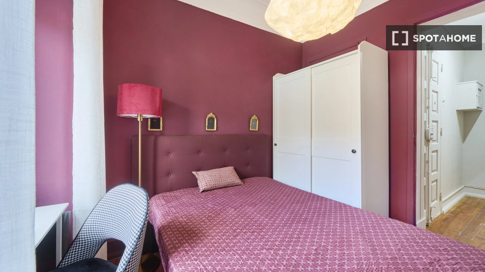 Double room Lisbon, 4 beds — photo 6