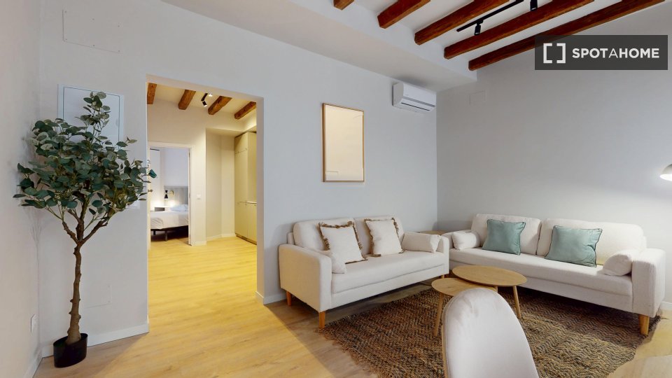 Apartment Madrid, 2 beds, 85m² — photo 1