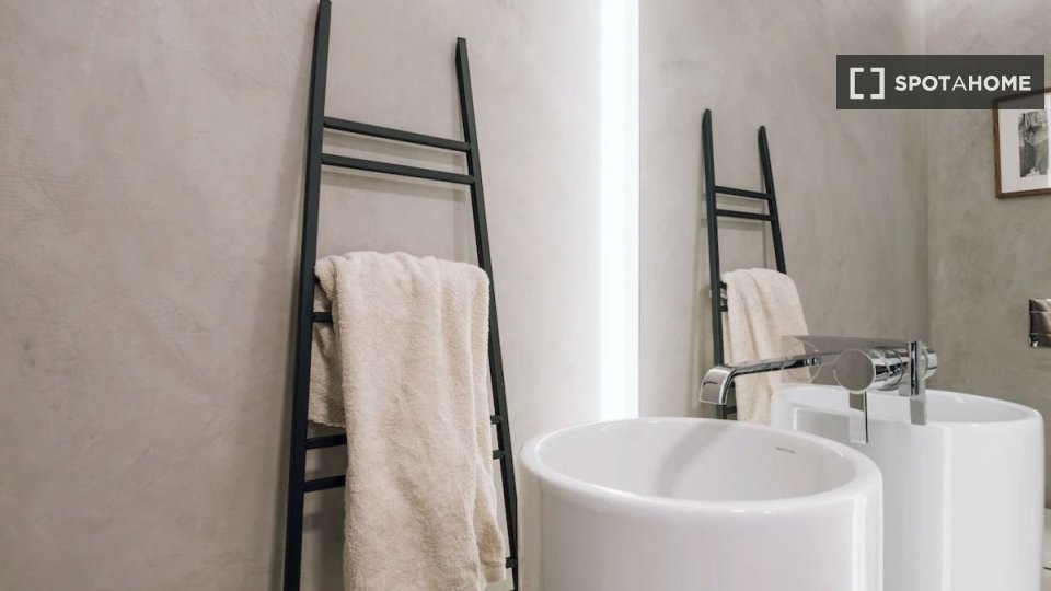 Apartment Lisbon, 3 beds — photo 11