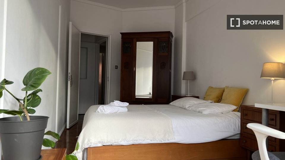 Double room Lisbon, 4 beds, 100m² — photo 7