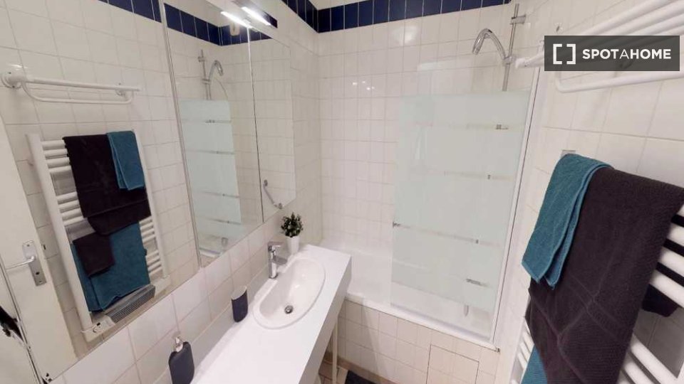 Double room Lille, 4 beds, 70m² — photo 6
