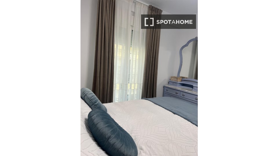 Apartment Seville, 3 beds, 56m² — photo 9