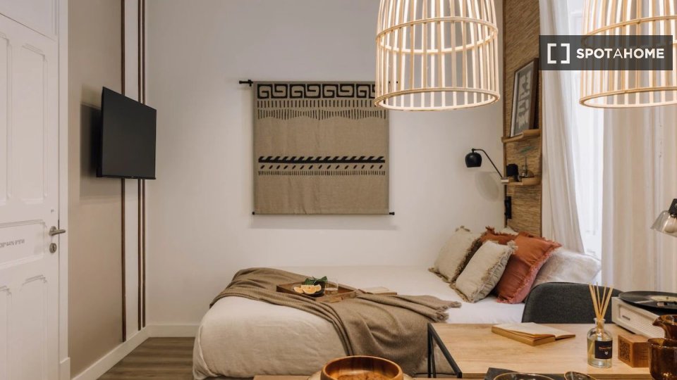 Apartment Lisbon, 1 bed — photo 14