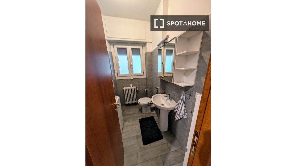 Double room Milan, 2 beds, 80m² — photo 16