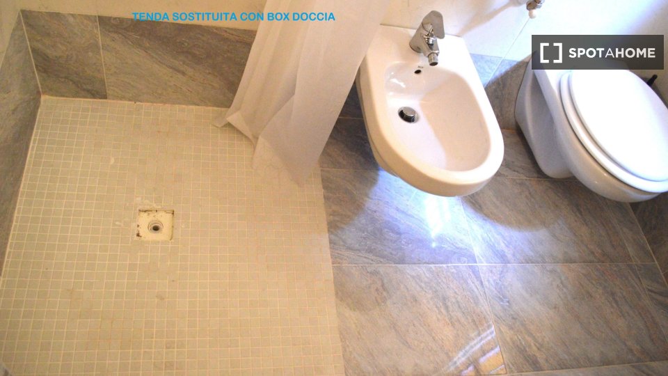 Double room Milan, 3 beds, 80m² — photo 3