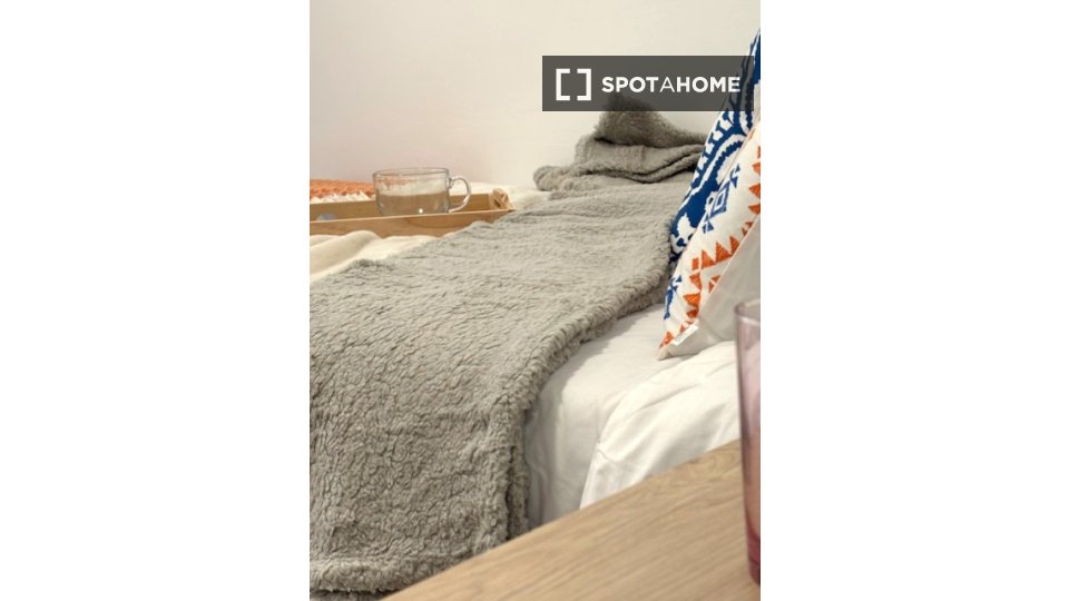 Double room Madrid, 8 beds, 170m² — photo 19