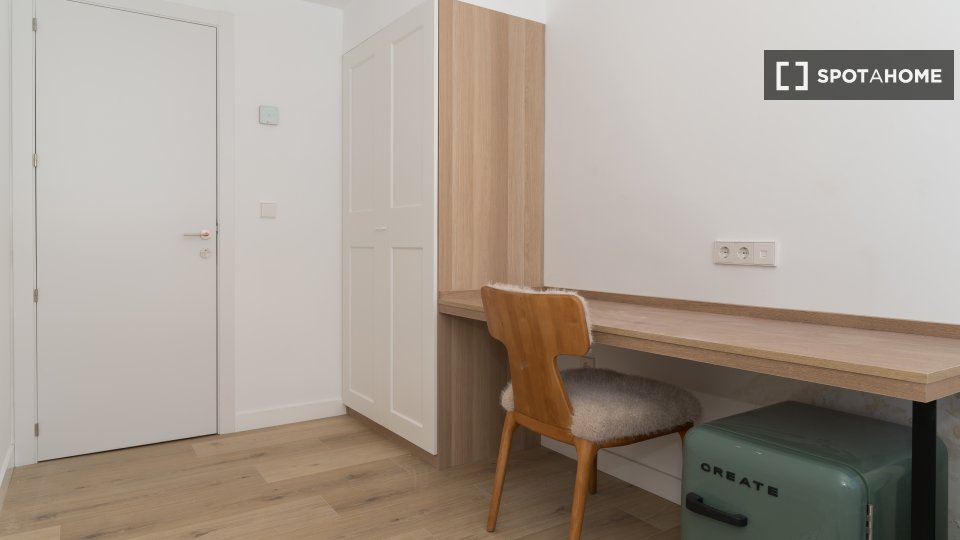 Double room Madrid, 6 beds — photo 6
