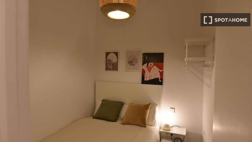Habitación doble Barcelona, 14 habitaciones — foto 11
