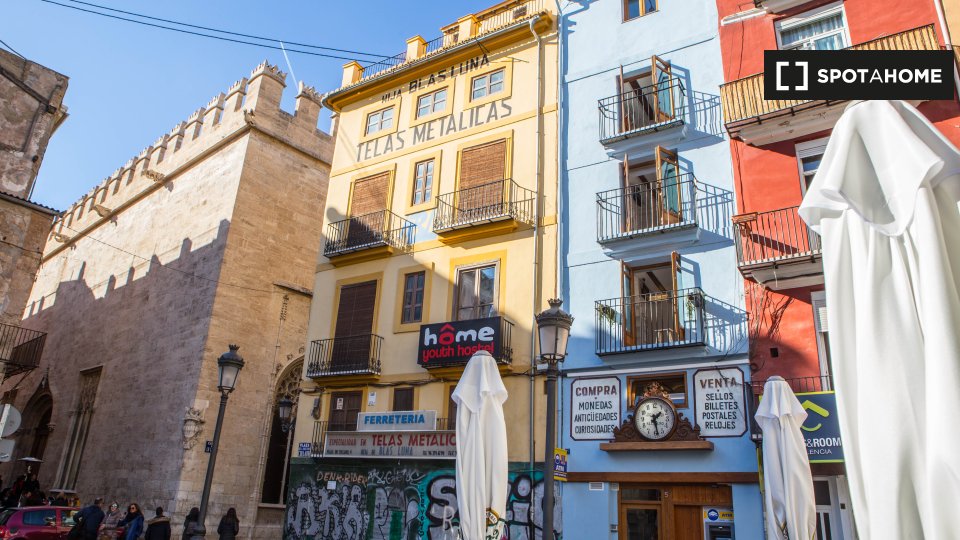 Apartment Valencia, 3 beds, 80m² — photo 1