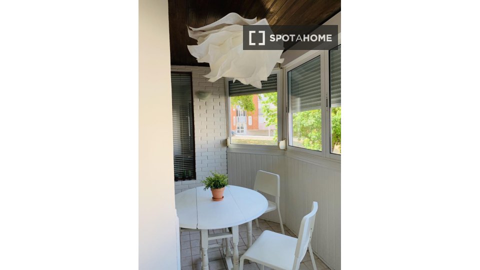 Apartment Lisbon, 2 beds, 70m² — photo 15
