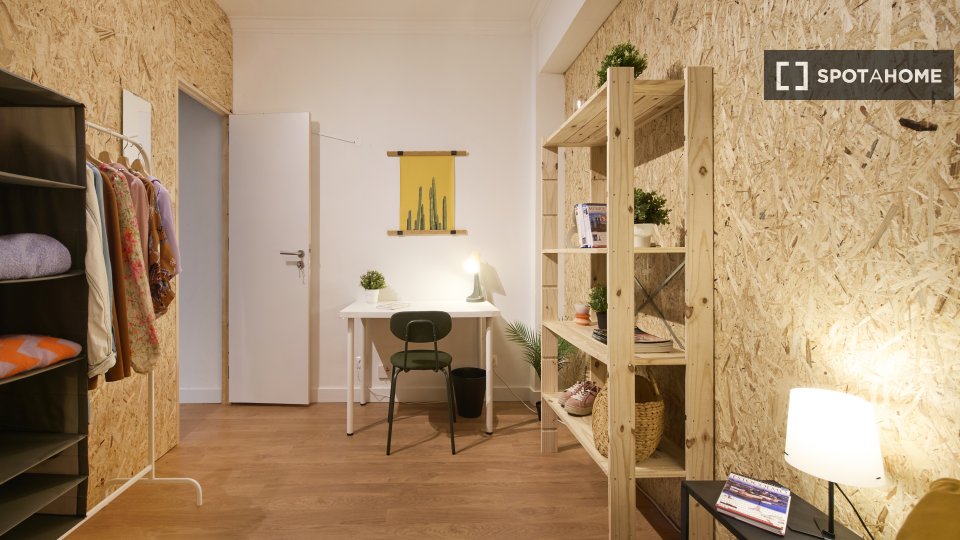 Double room Lisbon, 6 beds — photo 8