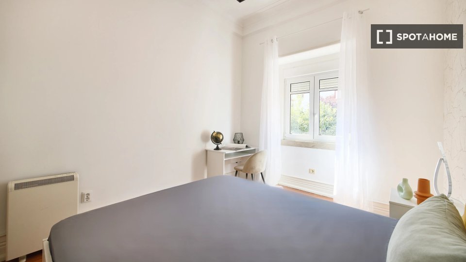 Double room Lisbon, 9 beds — photo 2
