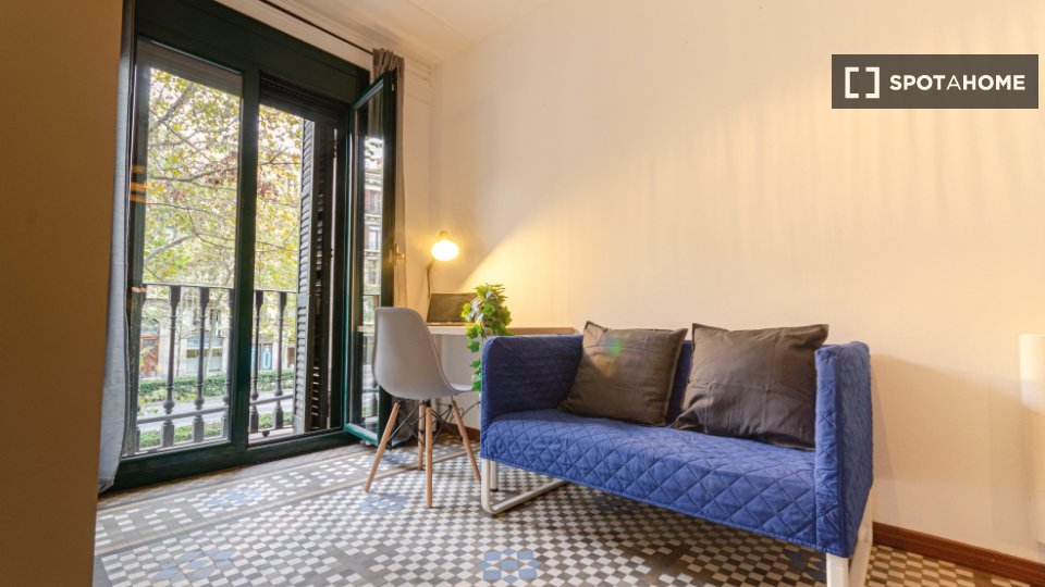 Double room Barcelona, 7 beds, 150m² — photo 2