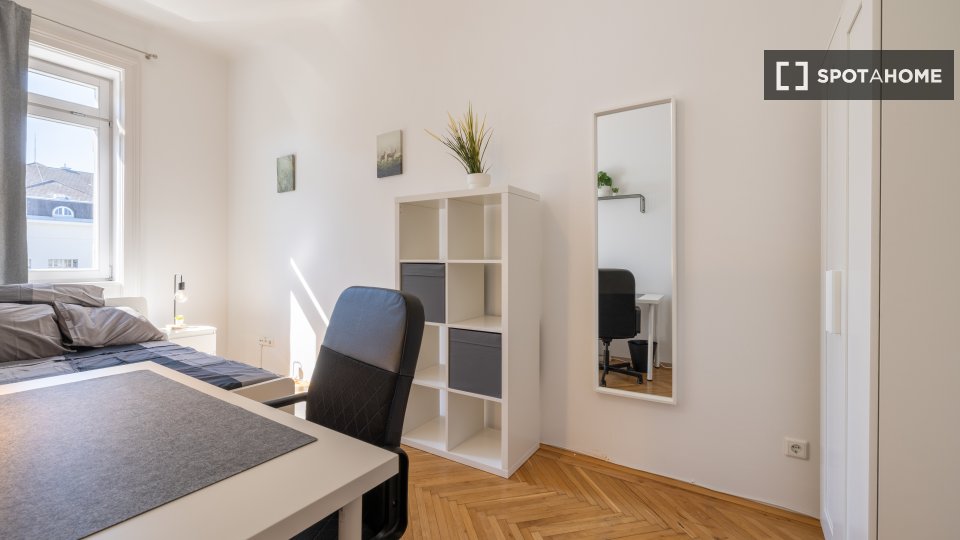 Double room Vienna, 3 beds, 69m² — photo 13