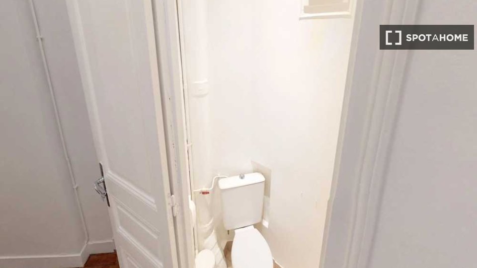 Double room Paris, 4 beds, 90m² — photo 4