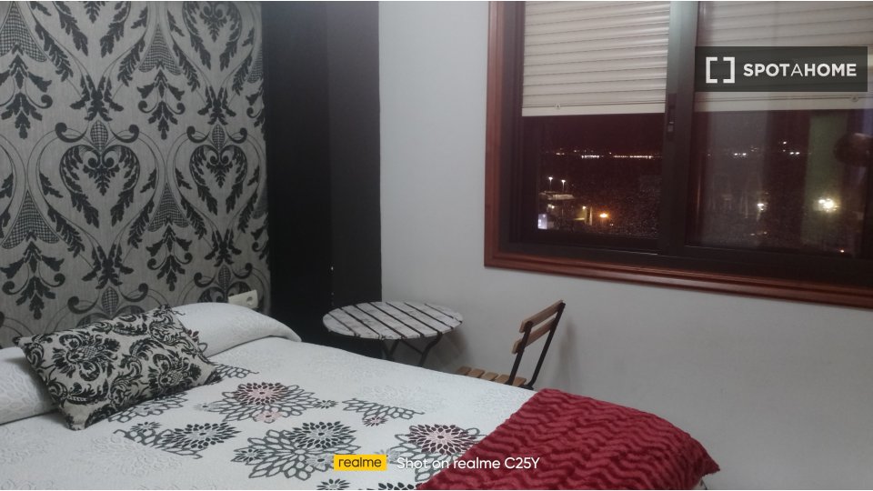 Double room Vigo, 3 beds, 65m² — photo 5
