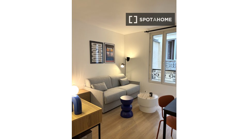 Monolocale in affitto a Secrétan, Parigi. - in Paris