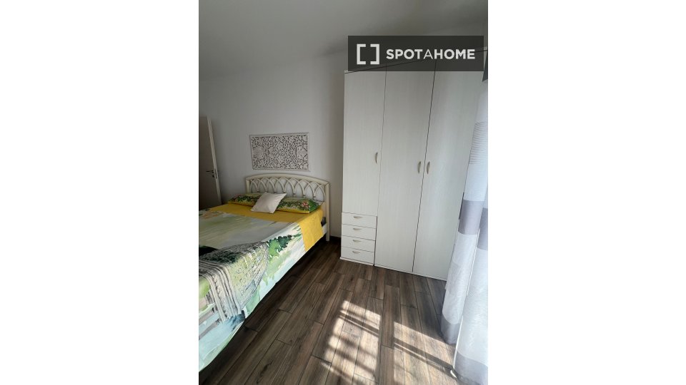 Double room Milan, 3 beds, 90m² — photo 32