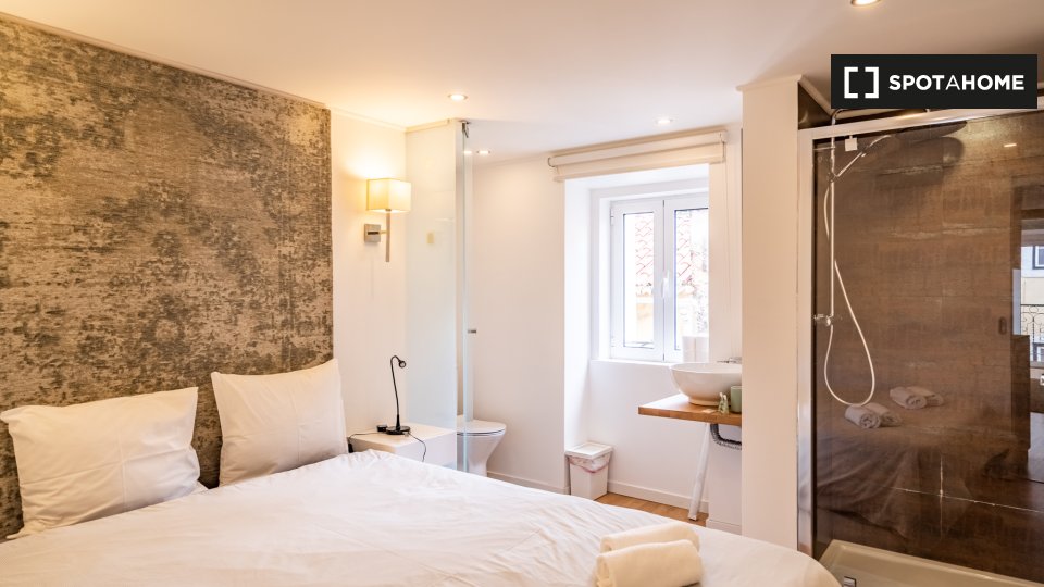 Apartment Lisbon, 1 bed — photo 1