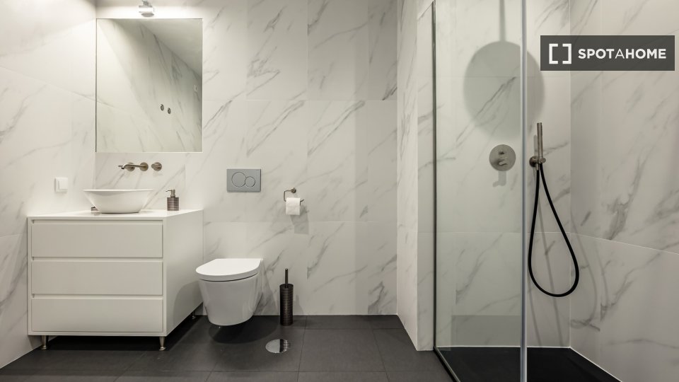 Apartment Porto, 2 beds, 97m² — photo 10