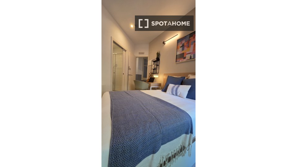Double room Barcelona, 6 beds, 180m² — photo 6