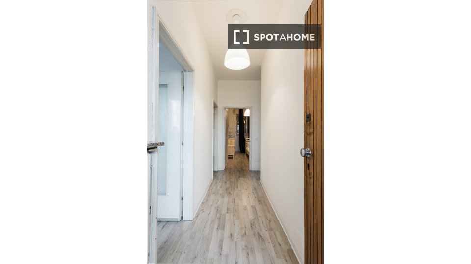 Double room Milan, 5 beds — photo 4