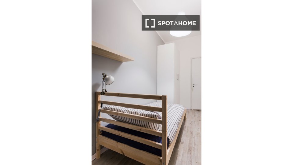 Double room Milan, 5 beds — photo 10