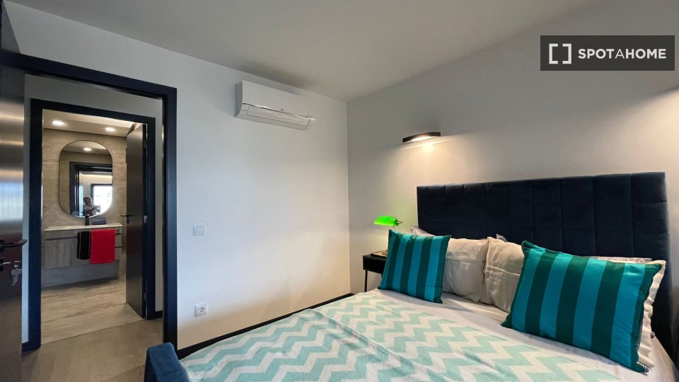 Double room Porto, 4 beds — photo 19