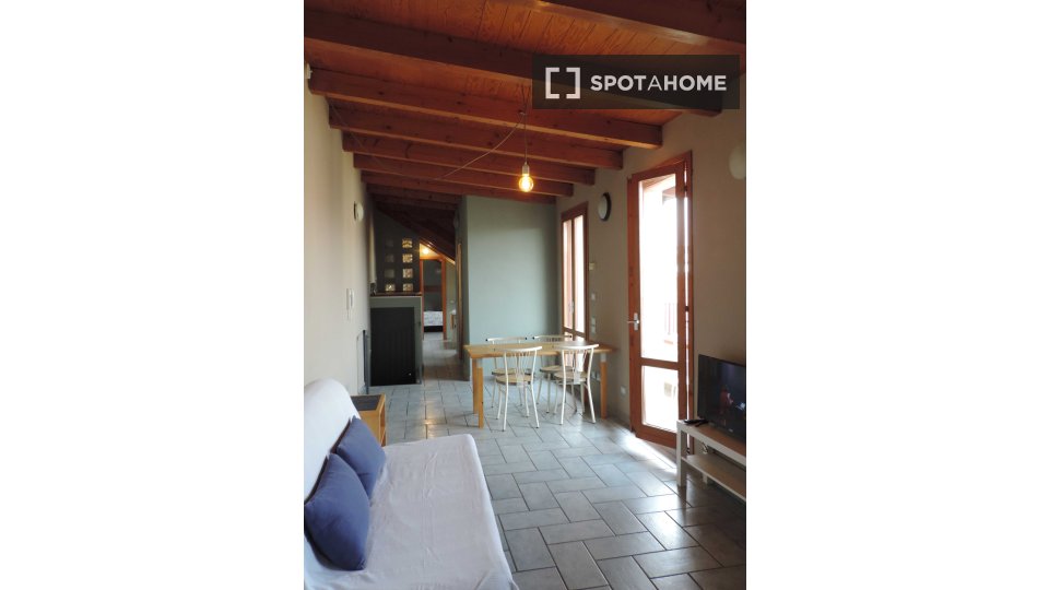 Apartment Milan, 2 beds, 70m² — photo 2