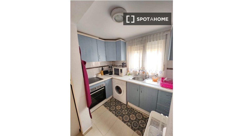 Apartment Alicante, 4 beds, 145m² — photo 6