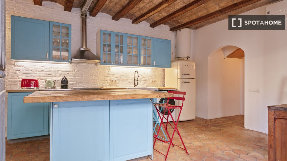Apartment Barcelona, 2 beds, 85m² — photo 23