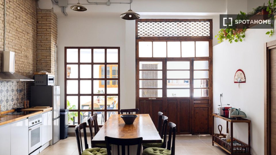 Apartment Valencia, 4 beds, 175m² — photo 5