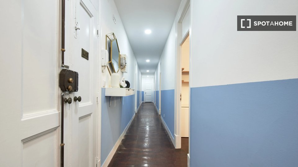 Double room Lisbon, 7 beds — photo 15
