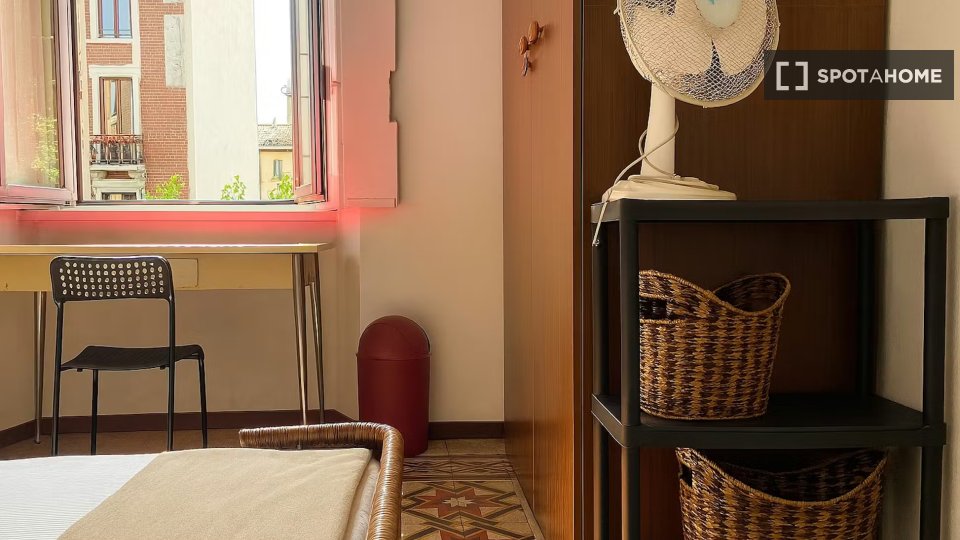 Double room Milan, 2 beds, 73m² — photo 1