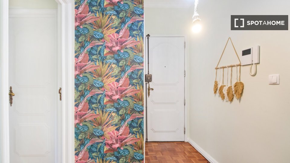 Double room Lisbon, 5 beds — photo 44