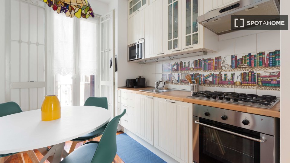 Apartment Milan, 1 bed, 65m² — photo 2